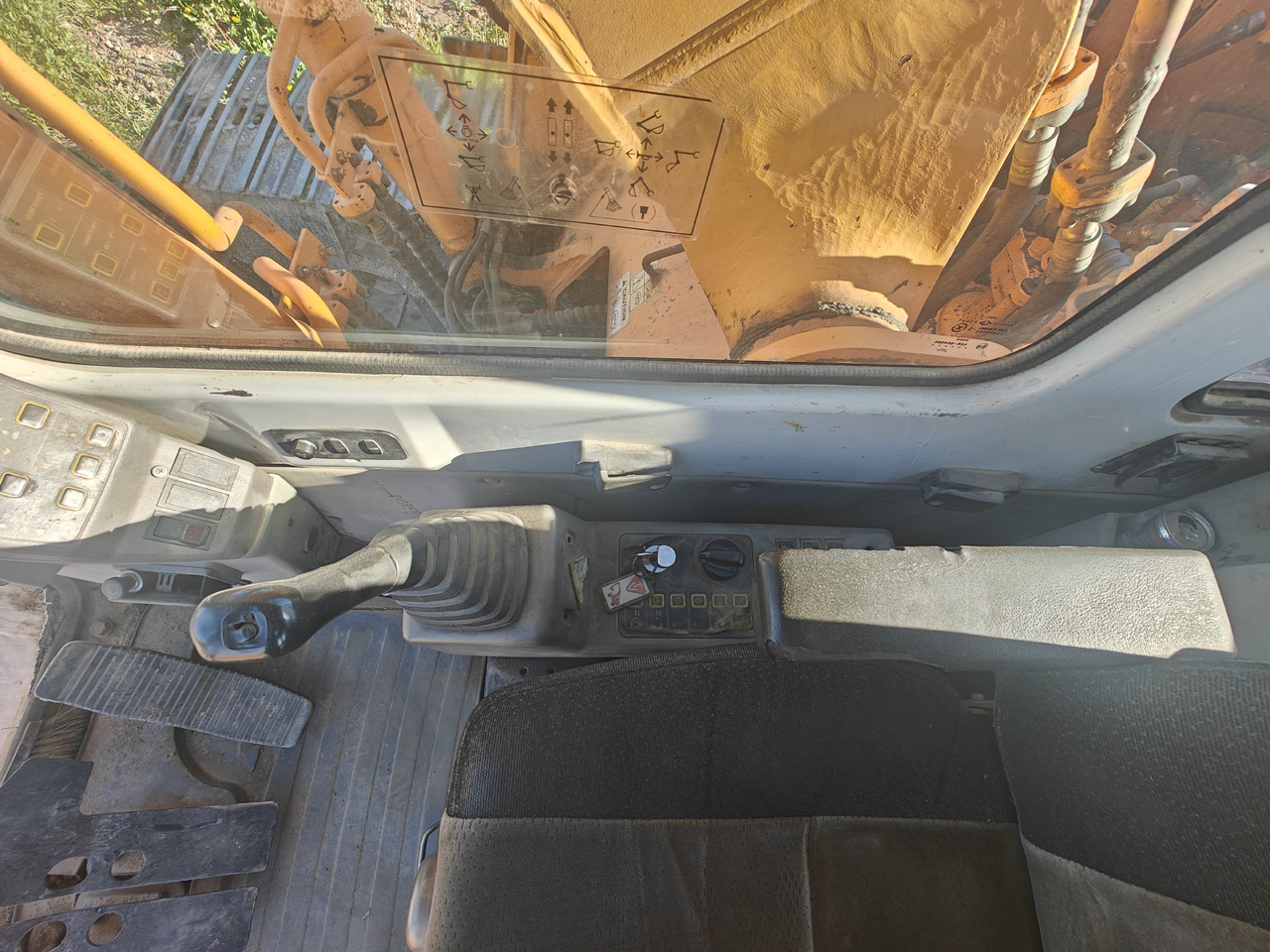 Escavadora de rastos Hyundai Robex 210LC-7: foto 9