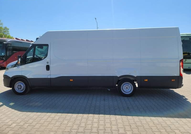 Iveco DAILY 35-140 / SPROWADZONY Z FRANCJI / TEMPOMAT - Furgão: foto 5 Iveco DAILY 35-140 / SPROWADZONY Z FRANCJI / TEMPOMAT - Furgão: foto 5