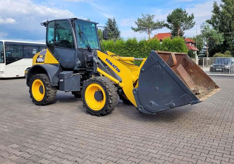Komatsu WA1 100M / SPROWADZONA Z FRANCJI/ 6 300 MTH - Pá carregadora de rodas: foto 1 Komatsu WA1 100M / SPROWADZONA Z FRANCJI/ 6 300 MTH - Pá carregadora de rodas: foto 1