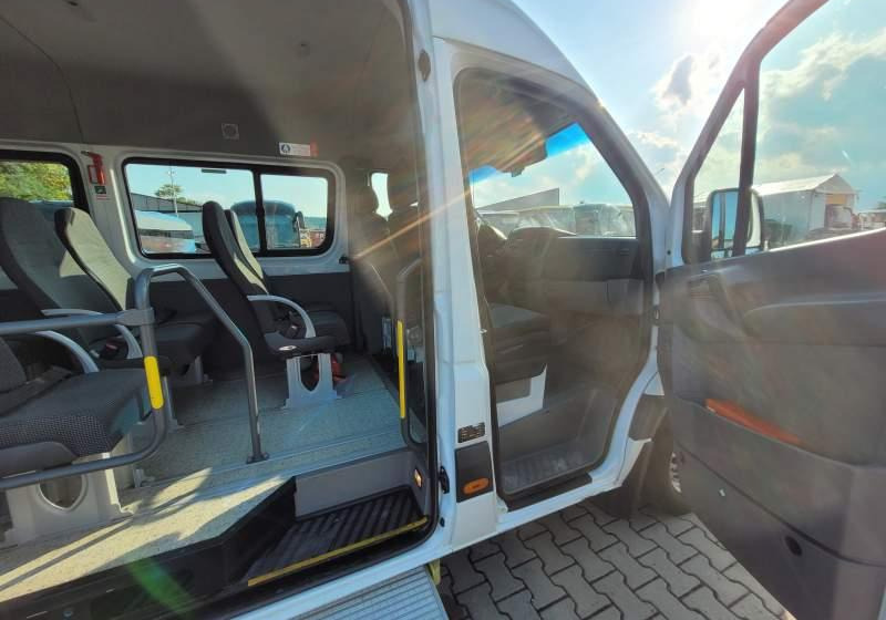 Mercedes-Benz 513 SPRINTER TRANSFER / SPROWADZONY/ MANUAL - Minibus, Furgão de passageiros: foto 4 Mercedes-Benz 513 SPRINTER TRANSFER / SPROWADZONY/ MANUAL - Minibus, Furgão de passageiros: foto 4