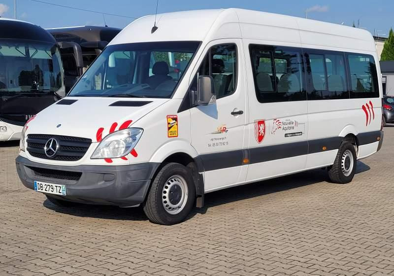 Mercedes-Benz SPRINTER TRANSFER / SPROWADZONY/ 4 SZTUKI - Minibus, Furgão de passageiros: foto 1 Mercedes-Benz SPRINTER TRANSFER / SPROWADZONY/ 4 SZTUKI - Minibus, Furgão de passageiros: foto 1