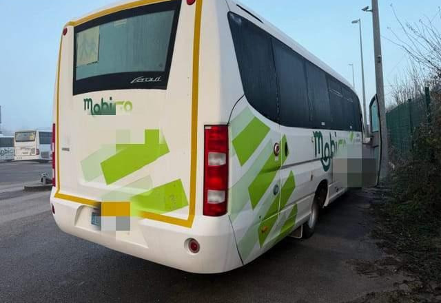 Mercedes-Benz SUNRIDER 818 VARIO / SPROWADZONY / 36 MIEJSC - Minibus, Furgão de passageiros: foto 4 Mercedes-Benz SUNRIDER 818 VARIO / SPROWADZONY / 36 MIEJSC - Minibus, Furgão de passageiros: foto 4