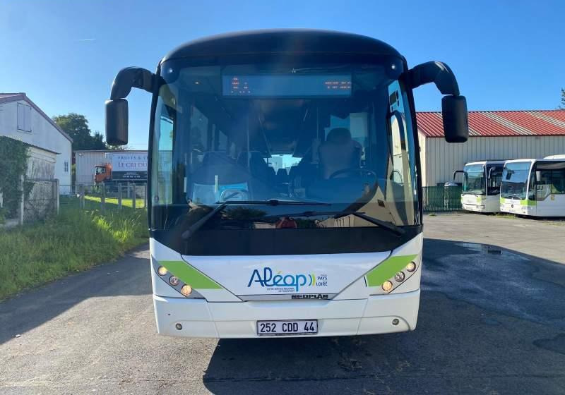 Neoplan TRENDLINER / SPROWADZONY / KLIMATYZACJA/ MANUAL - Ônibus suburbano: foto 5 Neoplan TRENDLINER / SPROWADZONY / KLIMATYZACJA/ MANUAL - Ônibus suburbano: foto 5