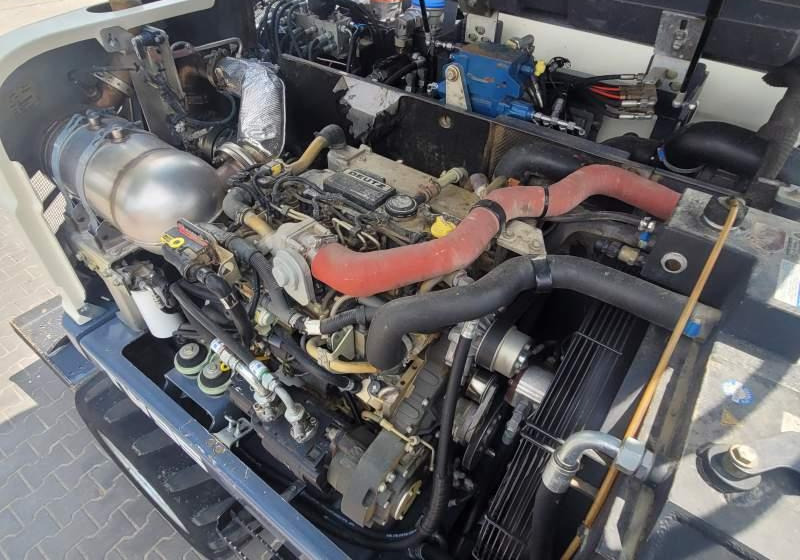 Schaeff TW95 / SPROWADZONA Z FRANCJI/ 6 500 MTH - Escavadeira de rodas: foto 5 Schaeff TW95 / SPROWADZONA Z FRANCJI/ 6 500 MTH - Escavadeira de rodas: foto 5