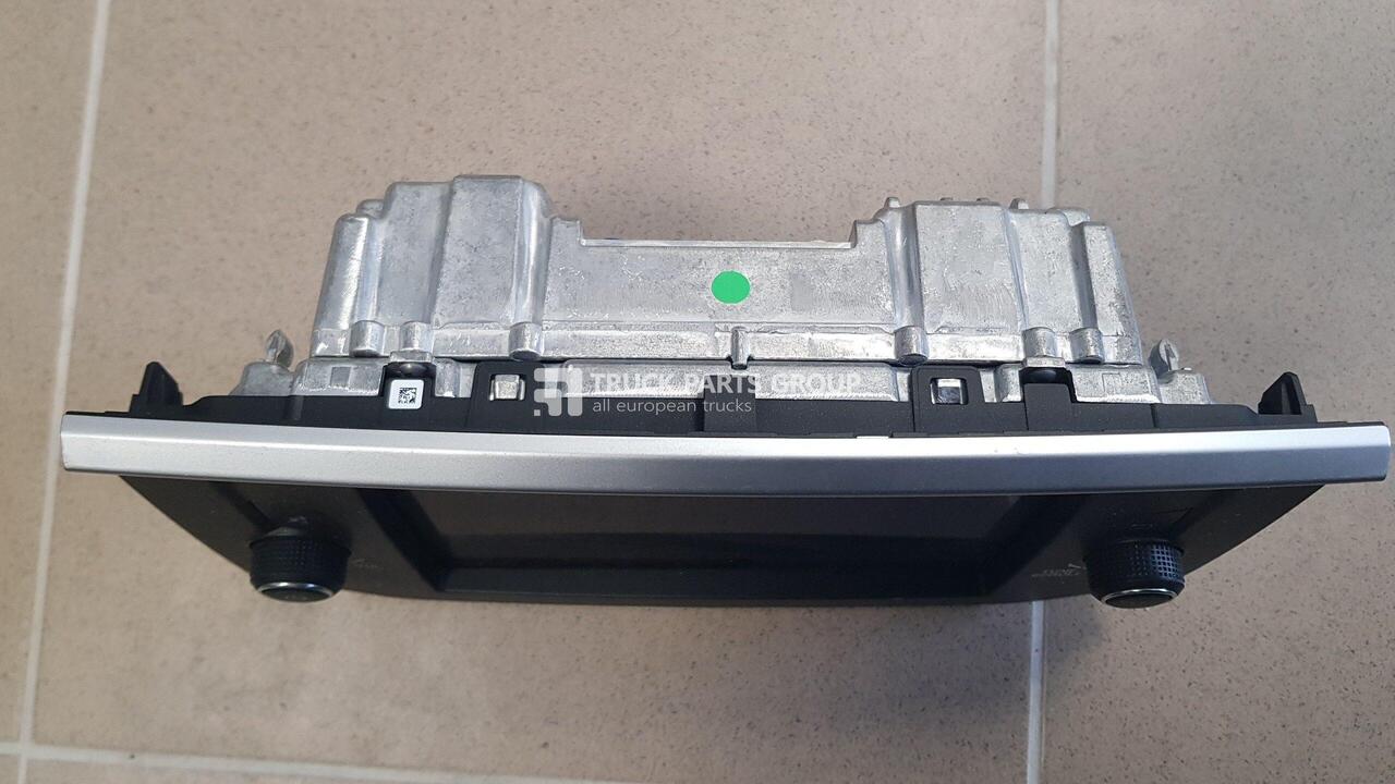 IVECO IVECO STRALIS EURO6 navi system, navigation system, multimedia system, radio audio control 5802403831, 5801677506 - Sistema de navegação por Camião: foto 2 IVECO IVECO STRALIS EURO6 navi system, navigation system, multimedia system, radio audio control 5802403831, 5801677506 - Sistema de navegação por Camião: foto 2
