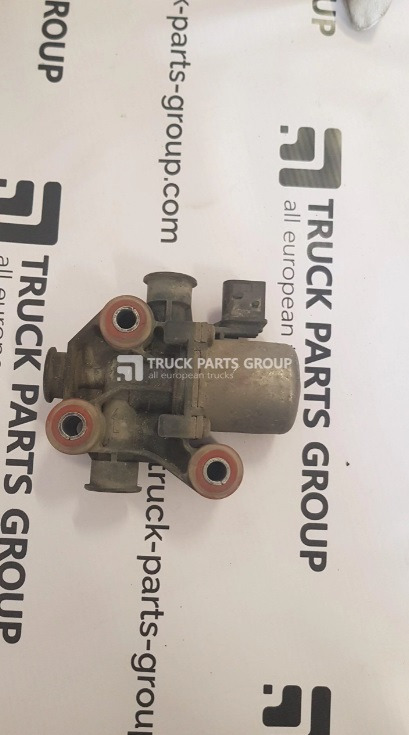 IVECO IVECO STRALIS EURO6 valve unit, climate coolant control valve, water control 4460913080, E5801324524, 5801324524, MA57131472 - Centralina electrónica por Camião: foto 1 IVECO IVECO STRALIS EURO6 valve unit, climate coolant control valve, water control 4460913080, E5801324524, 5801324524, MA57131472 - Centralina electrónica por Camião: foto 1