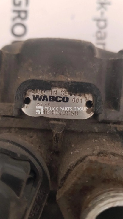 IVECO IVECO STRALIS HI-WAY EURO6 emission rear axle air brake modulator valve 4801040050, 41211413, 1528603, 352734, 4057795387874, 4801040060, 41211414 - Centralina electrónica por Camião: foto 3 IVECO IVECO STRALIS HI-WAY EURO6 emission rear axle air brake modulator valve 4801040050, 41211413, 1528603, 352734, 4057795387874, 4801040060, 41211414 - Centralina electrónica por Camião: foto 3