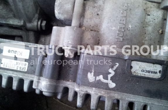 MERCEDES-BENZ EURO3, EURO5, gearbox control unit EDC, gate cylinder with gate control unit - Caixas de velocidade e peças por Camião: foto 4 MERCEDES-BENZ EURO3, EURO5, gearbox control unit EDC, gate cylinder with gate control unit - Caixas de velocidade e peças por Camião: foto 4