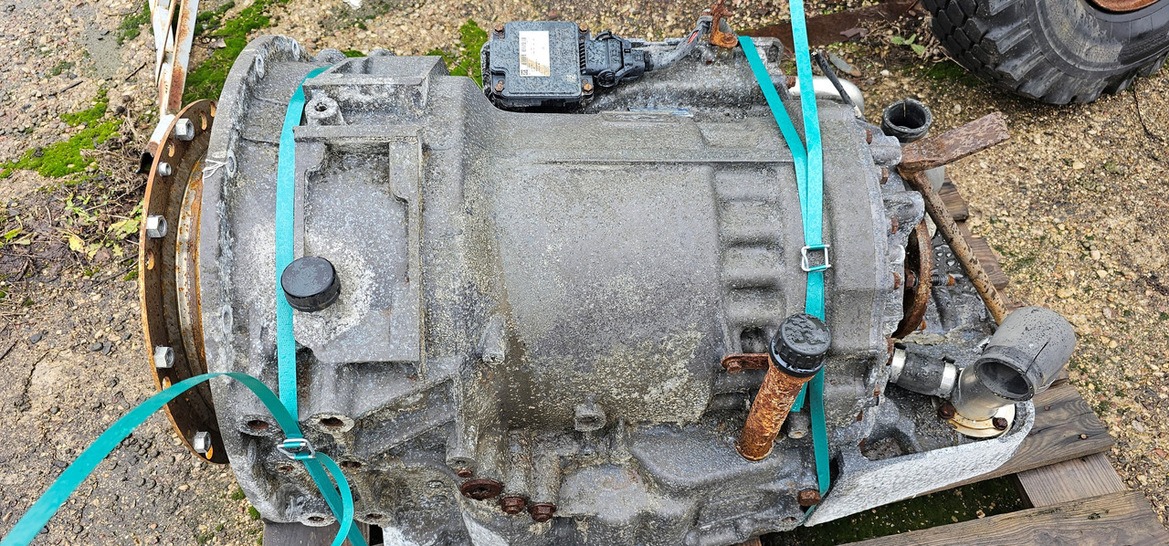 VOITH VOITH turbo gearboxes ZF ECOLIFE gearbox 6AP 1400B, ratio 3,36 - 0,62, 00323365, 6AP1400B Steurung EST ECOLIFE 6070003003, 4181040055, 4181040051, 4181040067, 4181080051, 4181080084, 4181040052, 41810 - Peça de reposição por Camião: foto 1 VOITH VOITH turbo gearboxes ZF ECOLIFE gearbox 6AP 1400B, ratio 3,36 - 0,62, 00323365, 6AP1400B Steurung EST ECOLIFE 6070003003, 4181040055, 4181040051, 4181040067, 4181080051, 4181080084, 4181040052, 41810 - Peça de reposição por Camião: foto 1