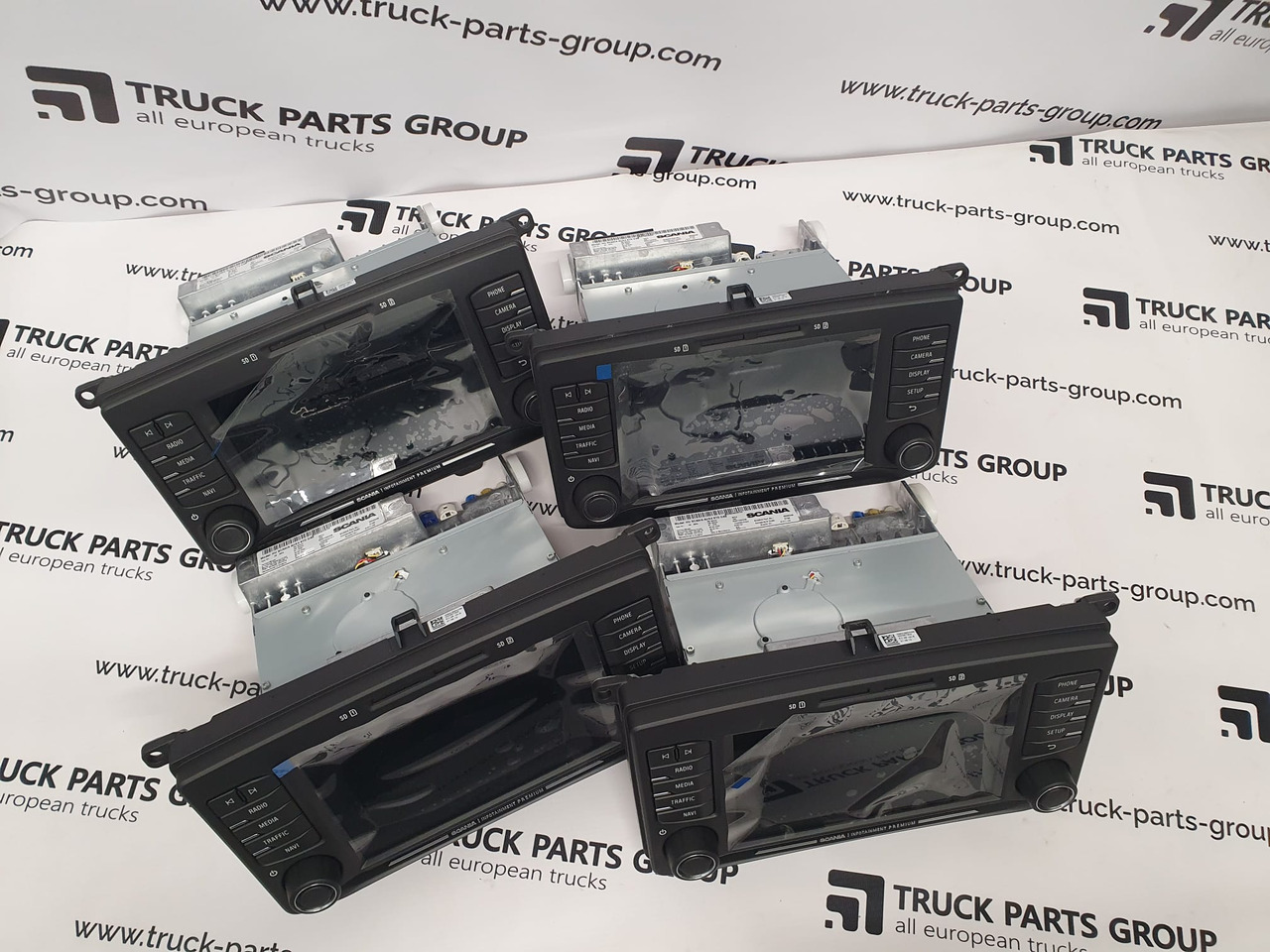 Scania T, P, G, R, L series EURO6, EURO 6 emission standard series multimedia navigation system HU scania AUS4 STD DAB, NAVI system, Harman / Becker 2594720, 2735760, 2635711, 2783088, infotainment sy - Sistema de navegação por Camião: foto 1 Scania T, P, G, R, L series EURO6, EURO 6 emission standard series multimedia navigation system HU scania AUS4 STD DAB, NAVI system, Harman / Becker 2594720, 2735760, 2635711, 2783088, infotainment sy - Sistema de navegação por Camião: foto 1