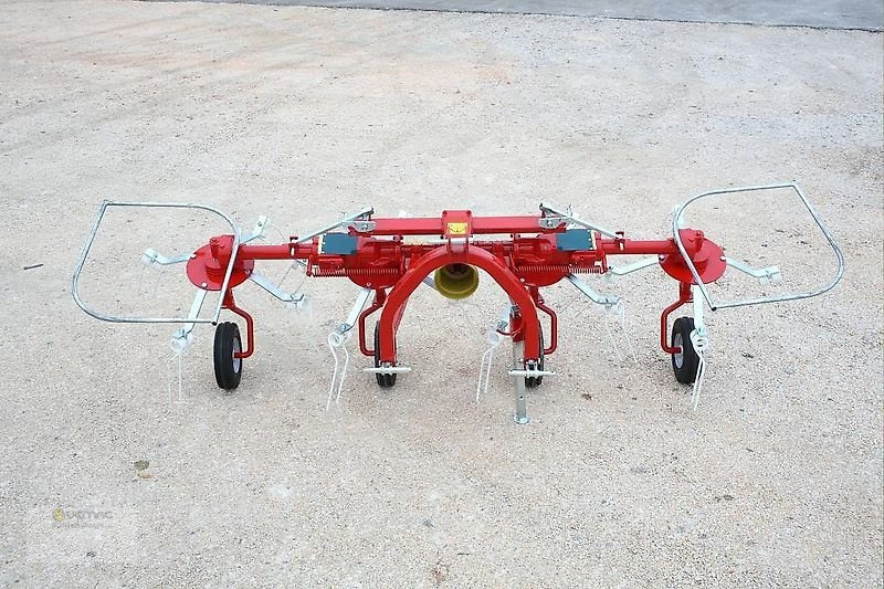 Vemac Heuwender 360 Daros 4GN Kreiselheuwender Kreiselwender NEU - Ancinho enleirador: foto 1 Vemac Heuwender 360 Daros 4GN Kreiselheuwender Kreiselwender NEU - Ancinho enleirador: foto 1