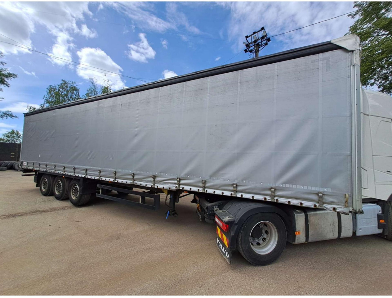 2019 Schmitz Cargobull SCS24/L - Semi-reboque de lona: foto 2 2019 Schmitz Cargobull SCS24/L - Semi-reboque de lona: foto 2