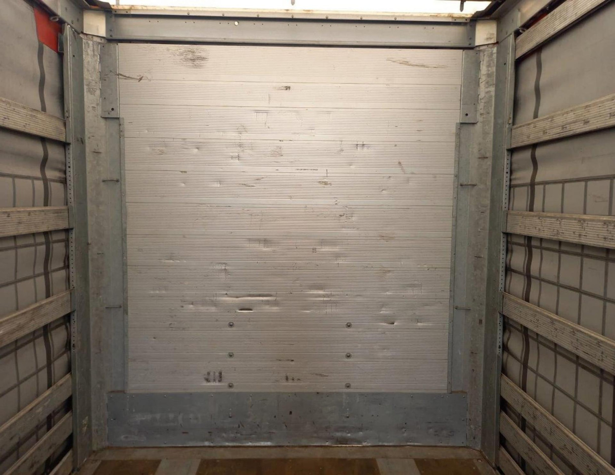 2019 Schmitz Cargobull SCS24/L Varios - Semi-reboque de lona: foto 3 2019 Schmitz Cargobull SCS24/L Varios - Semi-reboque de lona: foto 3