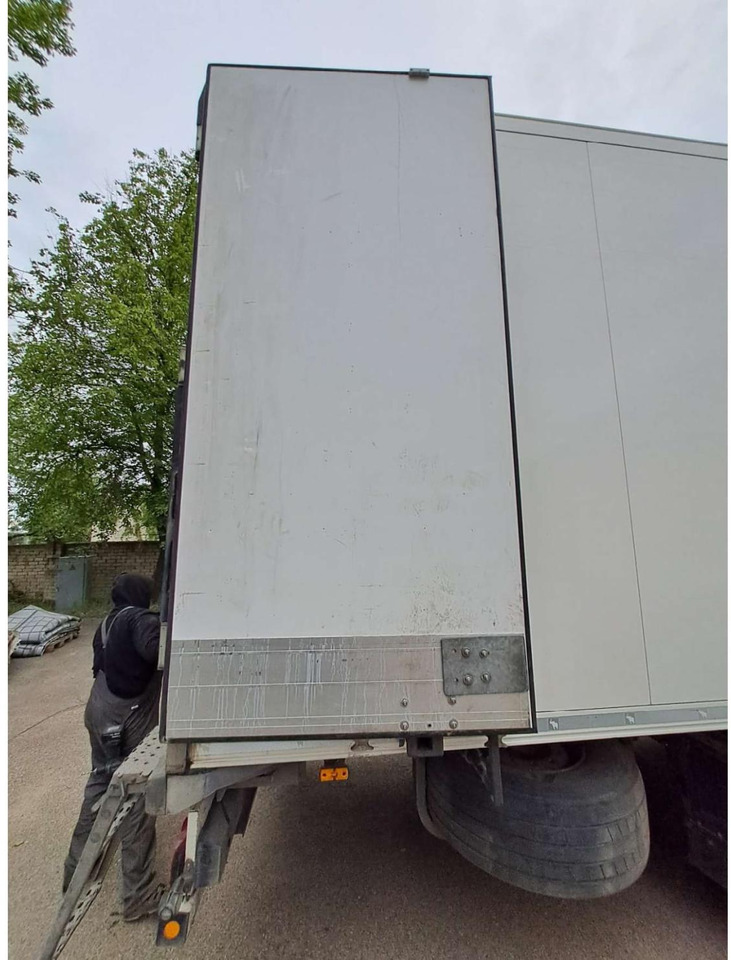2019 Schmitz Cargobull SKO FP 60 ThermoKing SLXi 300 - Semi-reboque frigorífico: foto 4 2019 Schmitz Cargobull SKO FP 60 ThermoKing SLXi 300 - Semi-reboque frigorífico: foto 4
