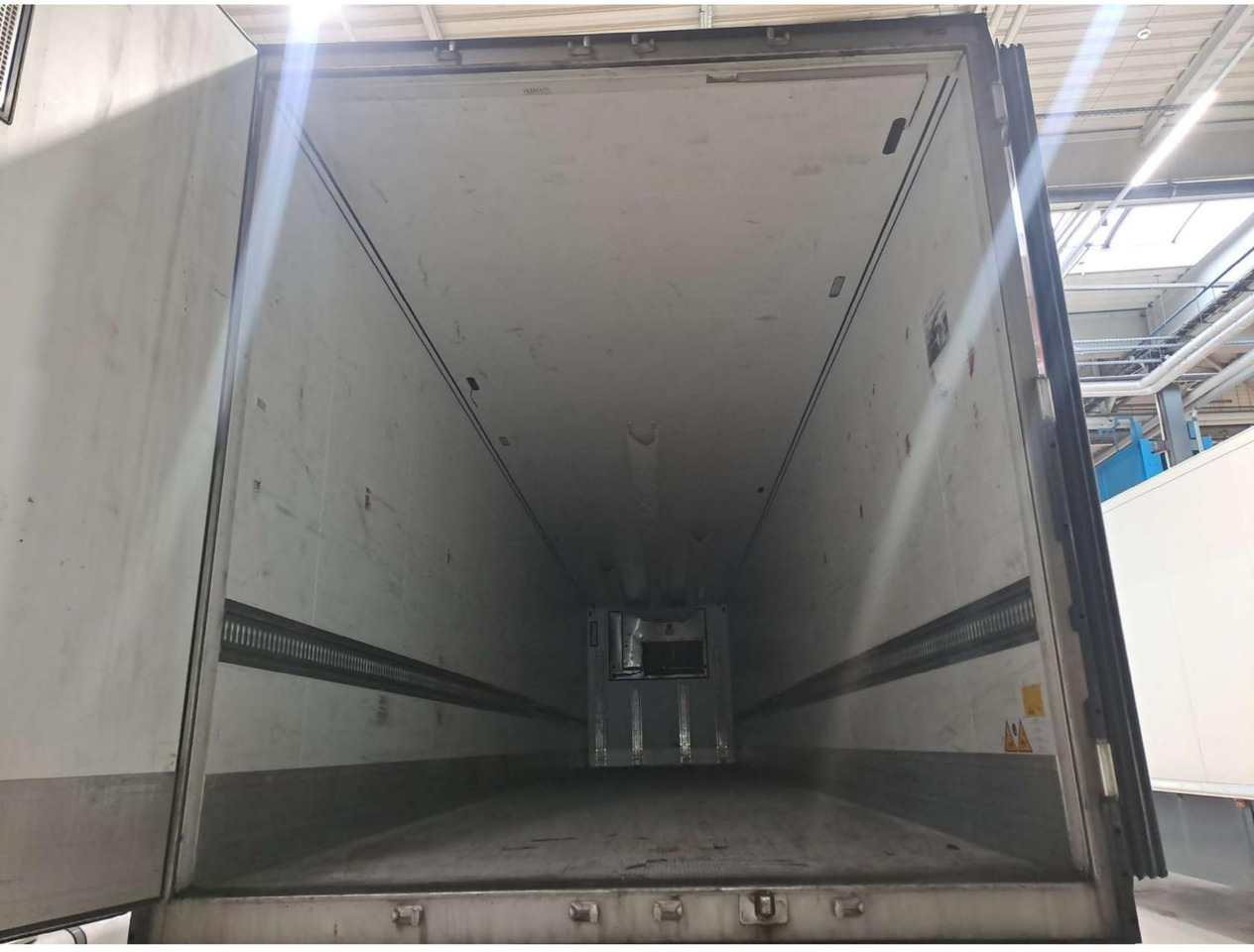 2019 Schmitz Cargobull SKO FP 60 ThermoKing SLXi 300 - Semi-reboque frigorífico: foto 5 2019 Schmitz Cargobull SKO FP 60 ThermoKing SLXi 300 - Semi-reboque frigorífico: foto 5