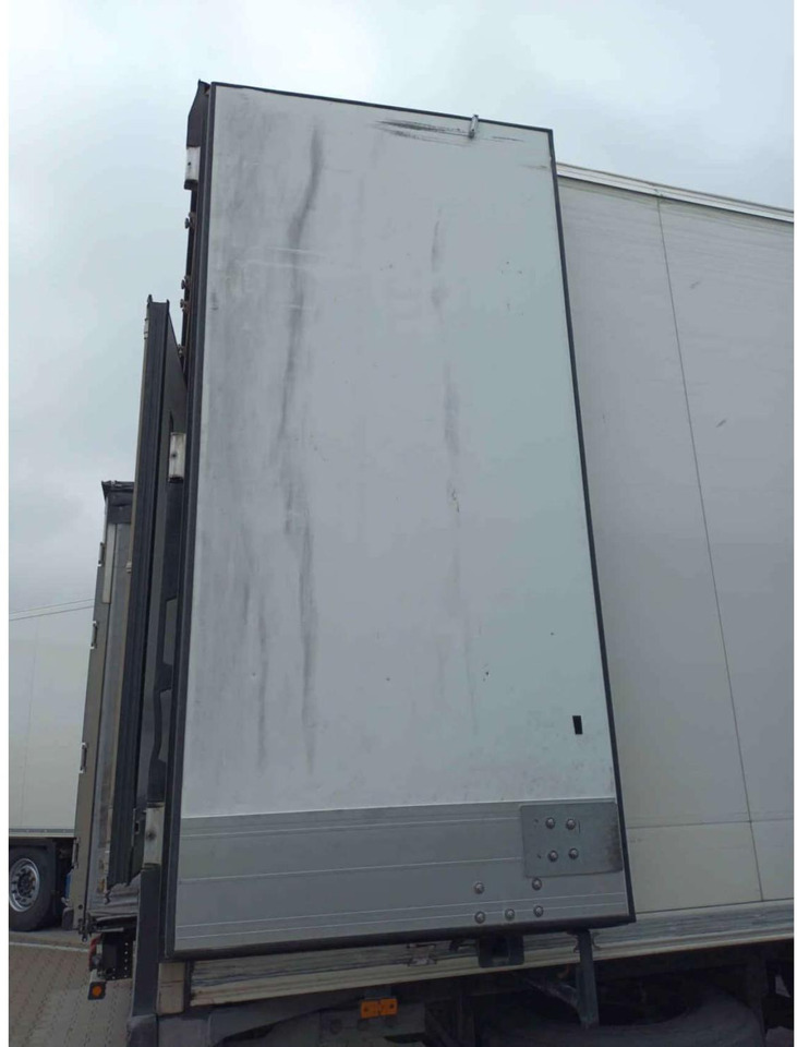 2020 Schmitz Cargobull SKO Double Deck FP 60 ThermoKing SLXi 300 - Semi-reboque frigorífico: foto 3 2020 Schmitz Cargobull SKO Double Deck FP 60 ThermoKing SLXi 300 - Semi-reboque frigorífico: foto 3