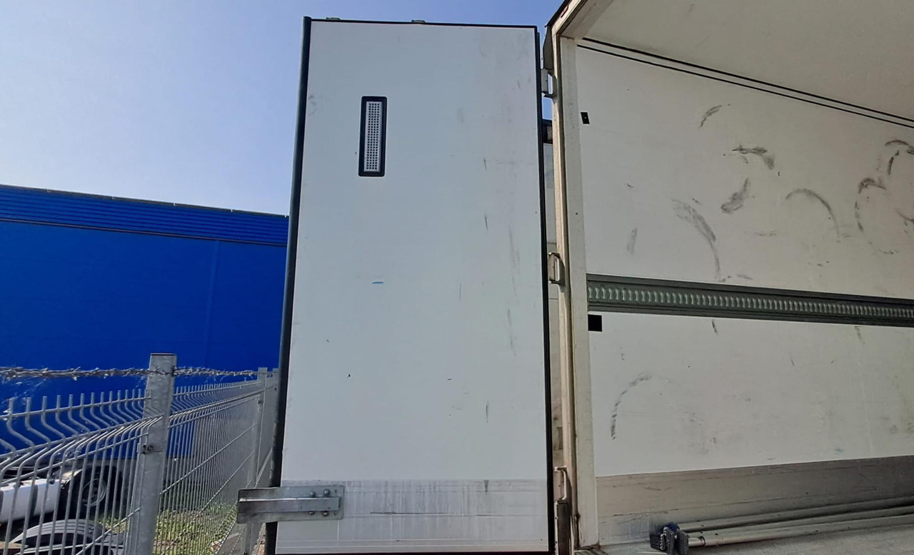 2020 Schmitz Cargobull SKO FP 60 ThermoKing SLXi 300 - Semi-reboque frigorífico: foto 4 2020 Schmitz Cargobull SKO FP 60 ThermoKing SLXi 300 - Semi-reboque frigorífico: foto 4