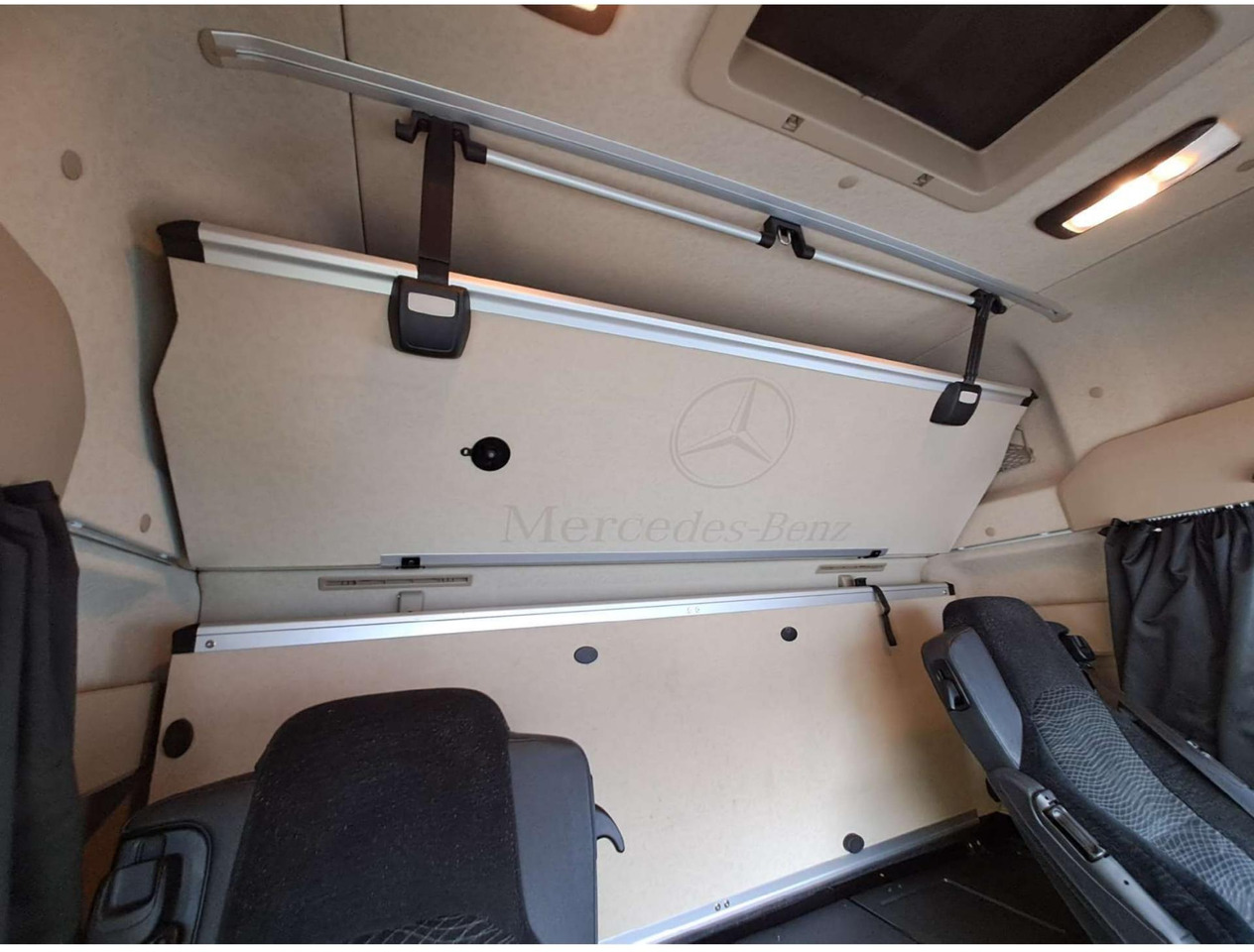 2021 Mercedes-Benz Actros 5 1845 BigSpace Max tanks - Tractor: foto 5 2021 Mercedes-Benz Actros 5 1845 BigSpace Max tanks - Tractor: foto 5