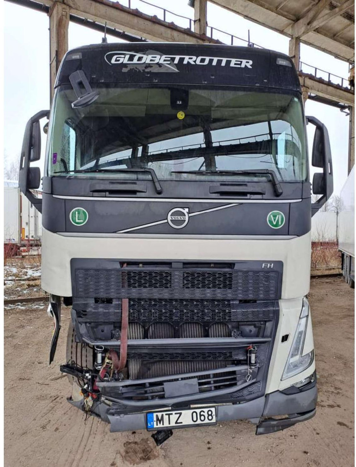 2023 Volvo FH 460 Globetrotter XL i-Save - Tractor: foto 1 2023 Volvo FH 460 Globetrotter XL i-Save - Tractor: foto 1