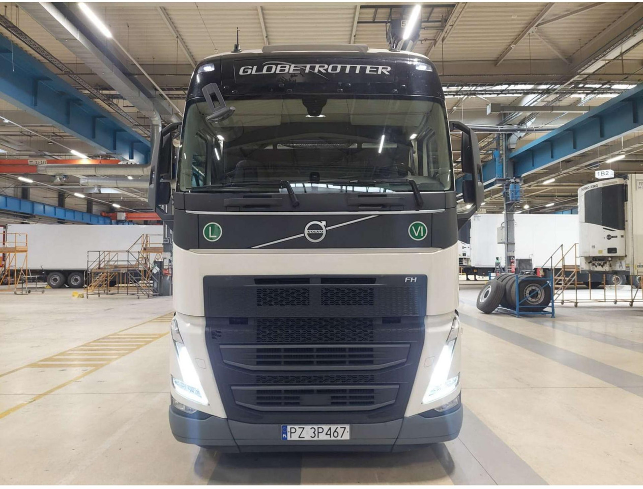 2023 Volvo FH 460 Globetrotter XL i-Save - Tractor: foto 1 2023 Volvo FH 460 Globetrotter XL i-Save - Tractor: foto 1