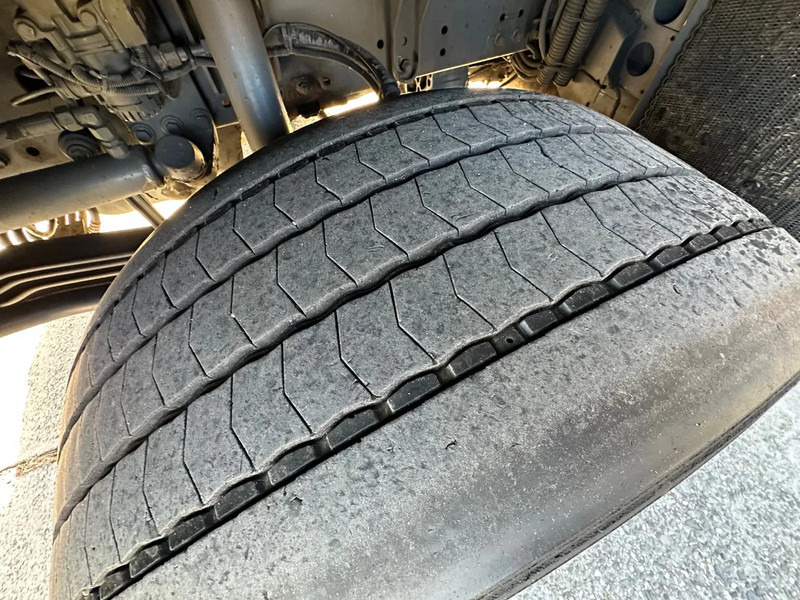MAN TGS 26.360 / NL TRUCK / EURO 5 / 6x2 / LENK-LIFT / DIJSEL 5 COMP. 23,2 m3 / AUTOMATIC - Caminhão tanque: foto 5 MAN TGS 26.360 / NL TRUCK / EURO 5 / 6x2 / LENK-LIFT / DIJSEL 5 COMP. 23,2 m3 / AUTOMATIC - Caminhão tanque: foto 5