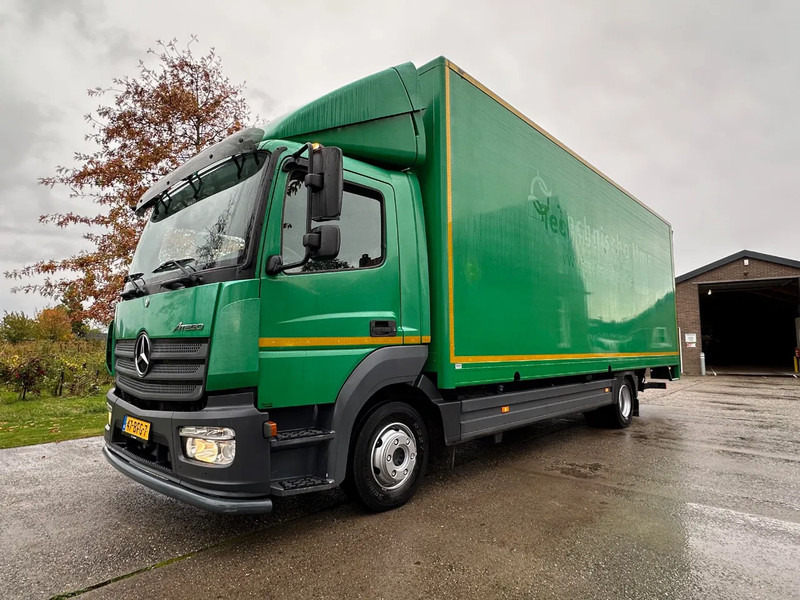 Mercedes-Benz Atego 1018 / NL TRUCK / EURO 6 / ONLY 100.000KM! / BOX+LIFT+SIDE DOOR / CLIMA / AUTOMATIC - Camião furgão: foto 1 Mercedes-Benz Atego 1018 / NL TRUCK / EURO 6 / ONLY 100.000KM! / BOX+LIFT+SIDE DOOR / CLIMA / AUTOMATIC - Camião furgão: foto 1