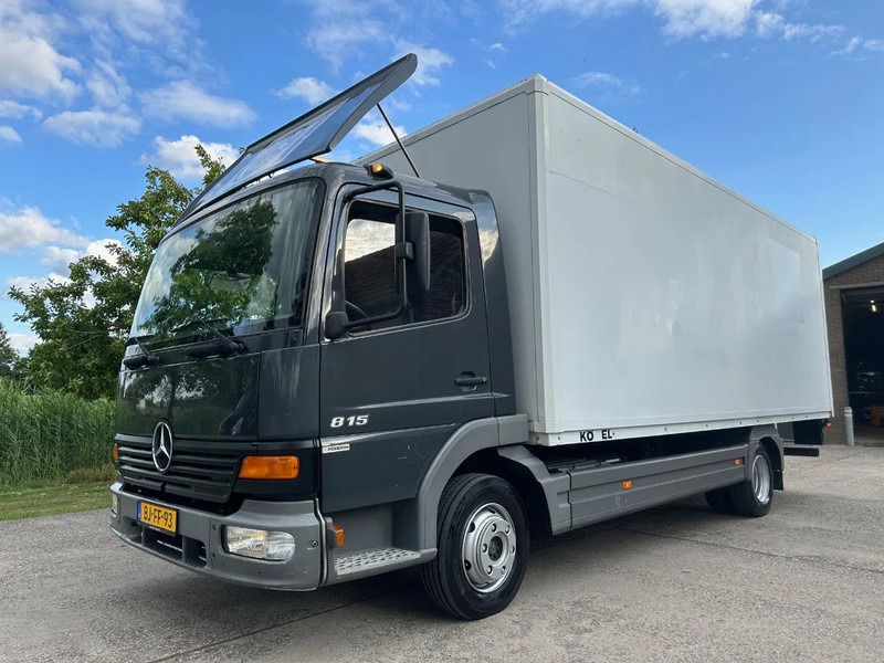 Mercedes-Benz Atego 815 / NL TRUCK / EURO 2 / BOX + LIFT / LOW KM / GOOD CONDITION / 7,5t - Camião furgão: foto 1 Mercedes-Benz Atego 815 / NL TRUCK / EURO 2 / BOX + LIFT / LOW KM / GOOD CONDITION / 7,5t - Camião furgão: foto 1