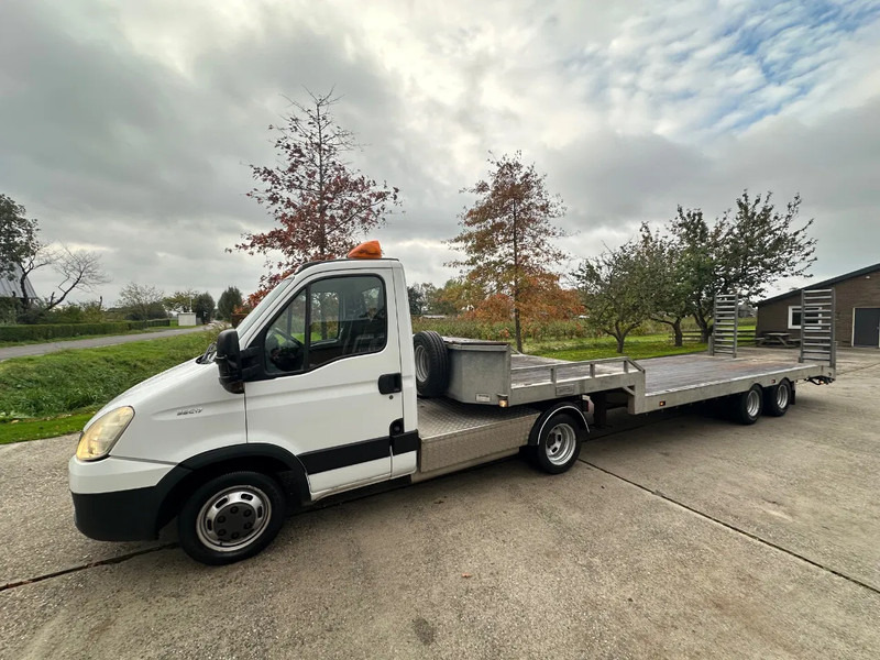 Iveco Daily 35C17 BE TREKKER 12T COMBI MET VELDHUIZEN SDO TRAILER 2008 / EURO 5 / 3 PERS. - Tractor: foto 3 Iveco Daily 35C17 BE TREKKER 12T COMBI MET VELDHUIZEN SDO TRAILER 2008 / EURO 5 / 3 PERS. - Tractor: foto 3