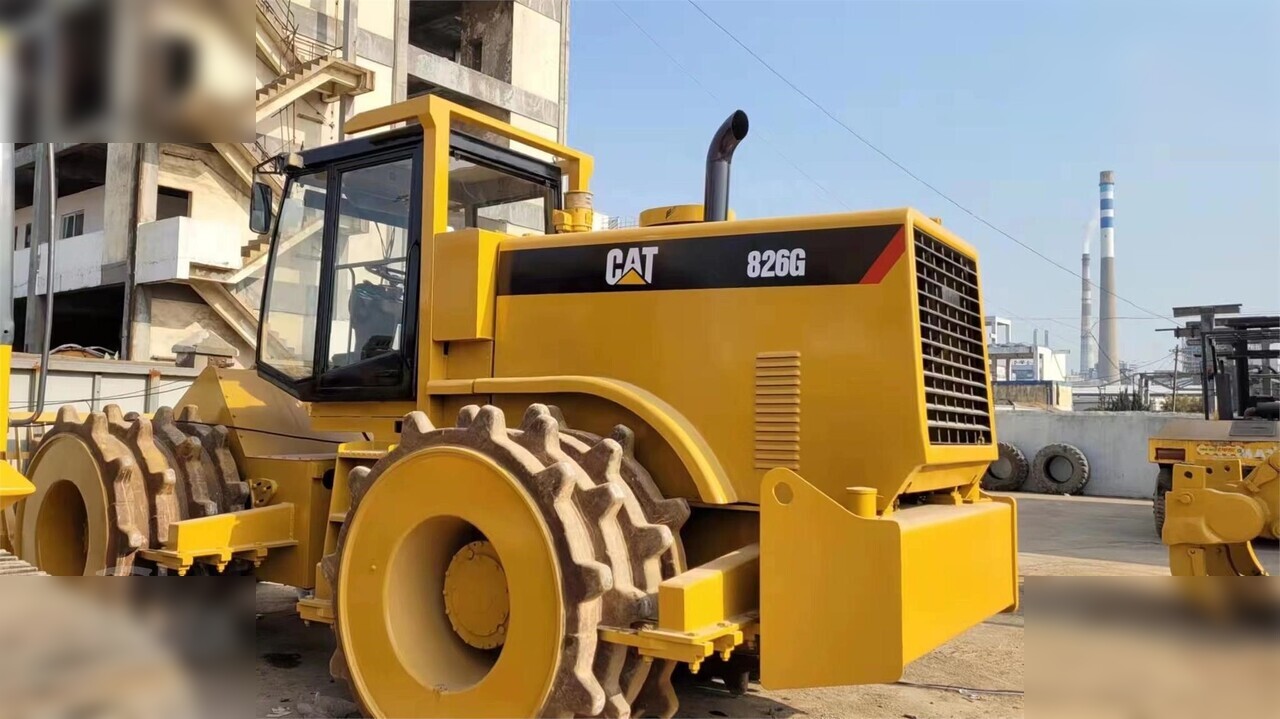 CATERPILLAR 826G - Compactador: foto 1 CATERPILLAR 826G - Compactador: foto 1