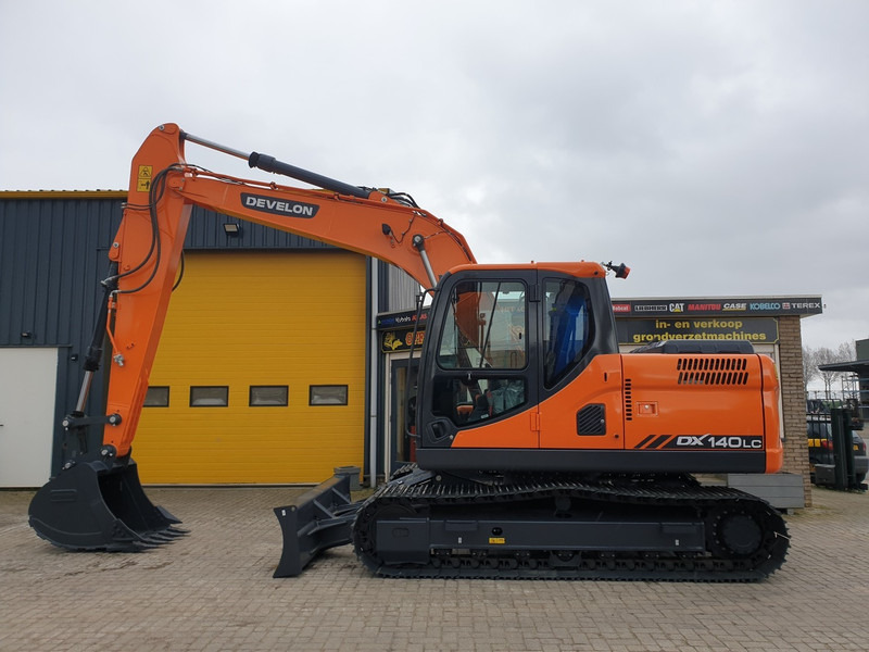 Develon DX140LC - Escavadora de rastos: foto 1 Develon DX140LC - Escavadora de rastos: foto 1