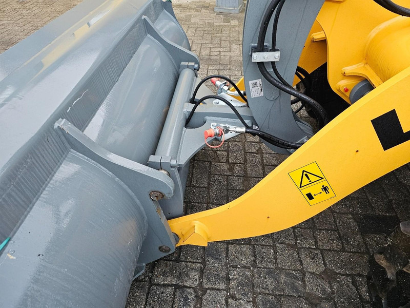 Pá carregadora de rodas Liebherr L504C * NEW *: foto 12