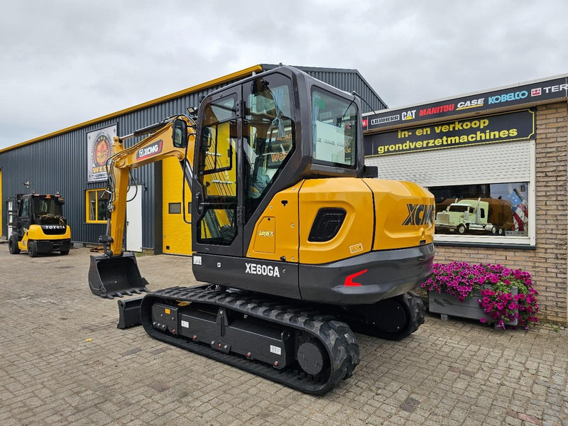 XCMG XE60GA - Mini escavadeira: foto 3 XCMG XE60GA - Mini escavadeira: foto 3