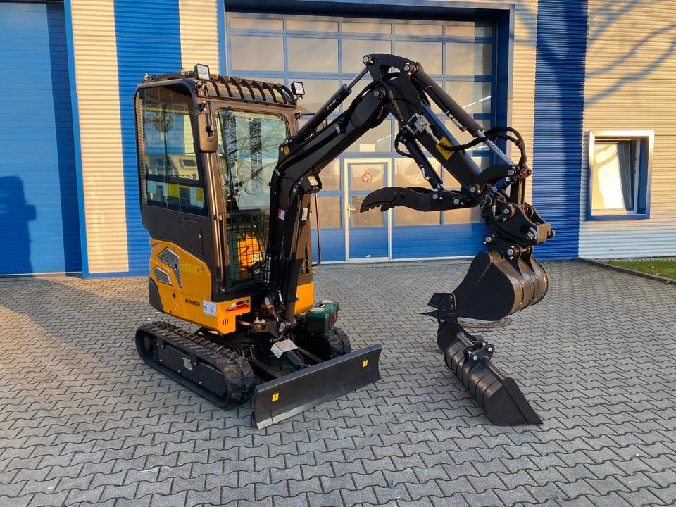 Minibagger BK2000NKSR inkl. Schaufelpaket *INKL.19% MWST*BERGER KRAUS*KUBOTA* KLIMA*SCHWENKARM*VERSTELLFAHRWERK* - Mini escavadeira: foto 3 Minibagger BK2000NKSR inkl. Schaufelpaket *INKL.19% MWST*BERGER KRAUS*KUBOTA* KLIMA*SCHWENKARM*VERSTELLFAHRWERK* - Mini escavadeira: foto 3