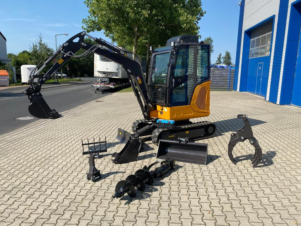 Minibagger BK2800ASR inkl. Zubehörpaket *INKL.19% MWST*BERGER KRAUS*KUBOTA*SCHWENKARM* VERSTELLFAHRWERK*KLIMA* - Mini escavadeira: foto 2 Minibagger BK2800ASR inkl. Zubehörpaket *INKL.19% MWST*BERGER KRAUS*KUBOTA*SCHWENKARM* VERSTELLFAHRWERK*KLIMA* - Mini escavadeira: foto 2