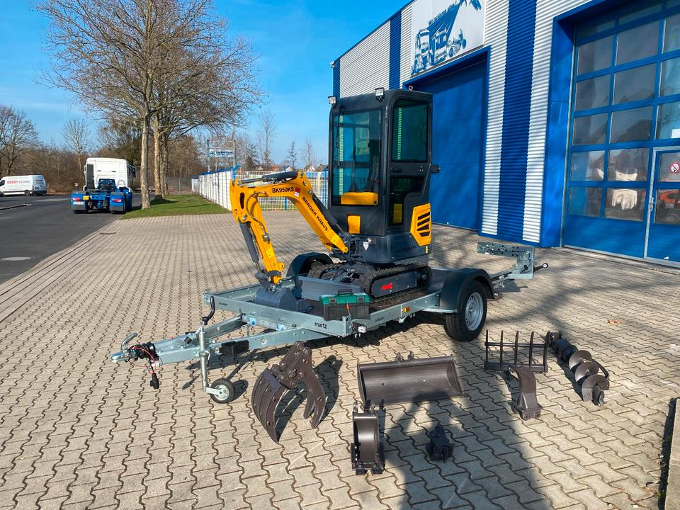 Minibagger BK950KS + Anhänger + Zubehör *INKL.19% MWST*BERGER KRAUS*KABINE*SOFORT!* - Mini escavadeira, Reboque: foto 2 Minibagger BK950KS + Anhänger + Zubehör *INKL.19% MWST*BERGER KRAUS*KABINE*SOFORT!* - Mini escavadeira, Reboque: foto 2
