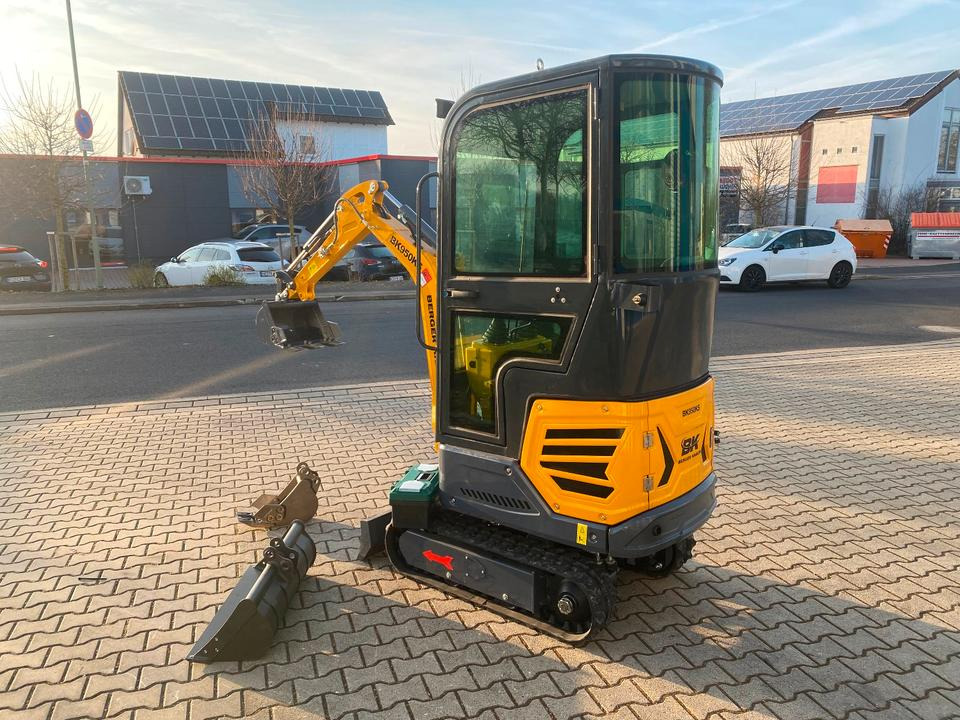 Minibagger BK950KS + Schaufelpaket *INKL.19% MWST*BERGER KRAUS*KABINE*SOFORT!* - Mini escavadeira: foto 3 Minibagger BK950KS + Schaufelpaket *INKL.19% MWST*BERGER KRAUS*KABINE*SOFORT!* - Mini escavadeira: foto 3