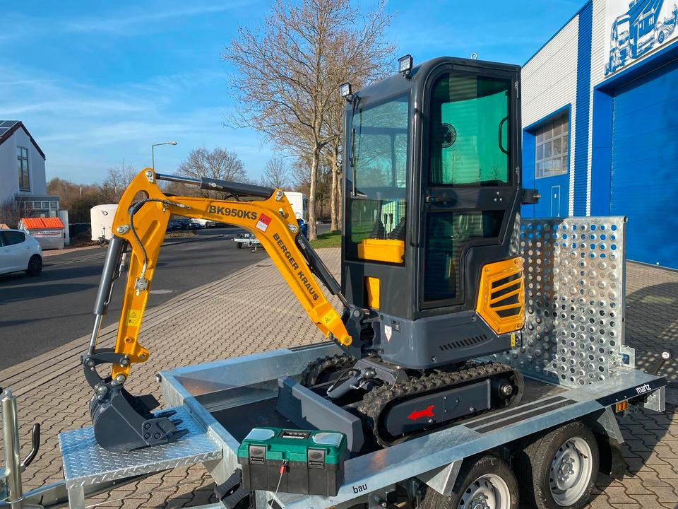 Minibagger BK950KS + Tieflader + Zubehör *INKL.19% MWST*BERGER KRAUS*KABINE*SOFORT!* - Mini escavadeira, Reboque: foto 4 Minibagger BK950KS + Tieflader + Zubehör *INKL.19% MWST*BERGER KRAUS*KABINE*SOFORT!* - Mini escavadeira, Reboque: foto 4