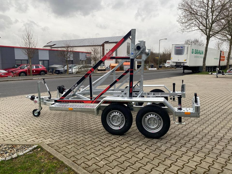 Vermietung / Kabelanhänger 2700KG / Nutzlast 2040KG / Kabeltrommel-Anhänger / Glasfaser/ 1 Monat - Reboque para bobinas: foto 4 Vermietung / Kabelanhänger 2700KG / Nutzlast 2040KG / Kabeltrommel-Anhänger / Glasfaser/ 1 Monat - Reboque para bobinas: foto 4