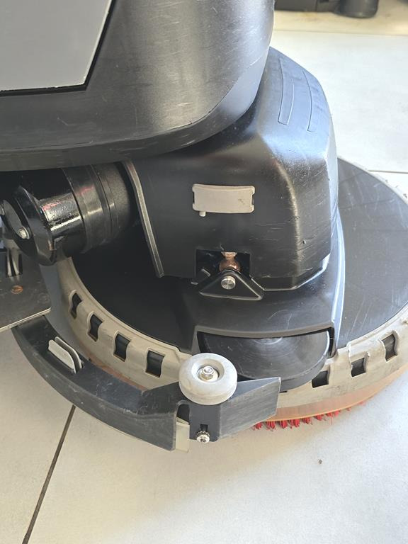 Lavadora aspiradora de pavimentos KARCHER BD 38/12 C: foto 9