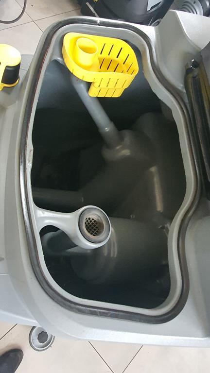 Lavadora aspiradora de pavimentos KÄRCHER Szorowarka Zamiatarka KARCHER B200 R Dose SB Serwis GWARANCJA 2019 YEAR: foto 17