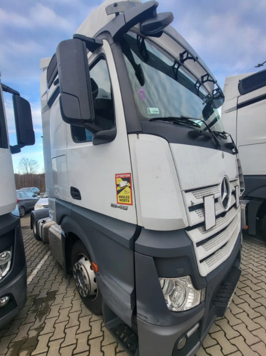 Mercedes-Benz ACTROS 1845 mega - Tractor: foto 1 Mercedes-Benz ACTROS 1845 mega - Tractor: foto 1