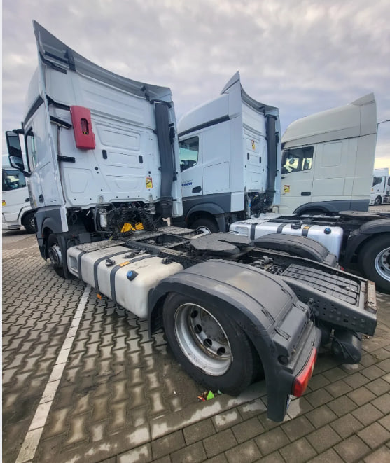 Mercedes-Benz ACTROS 1845 mega - Tractor: foto 4 Mercedes-Benz ACTROS 1845 mega - Tractor: foto 4