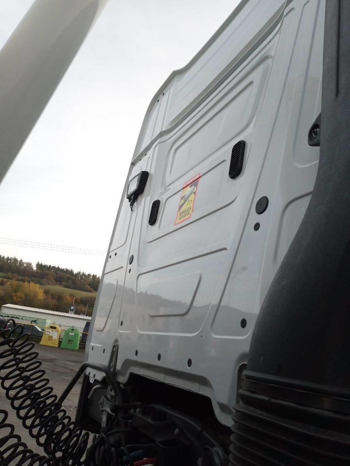Tractor Mercedes-Benz Actros 1848 4x2 BigSpace PTO compressor: foto 6