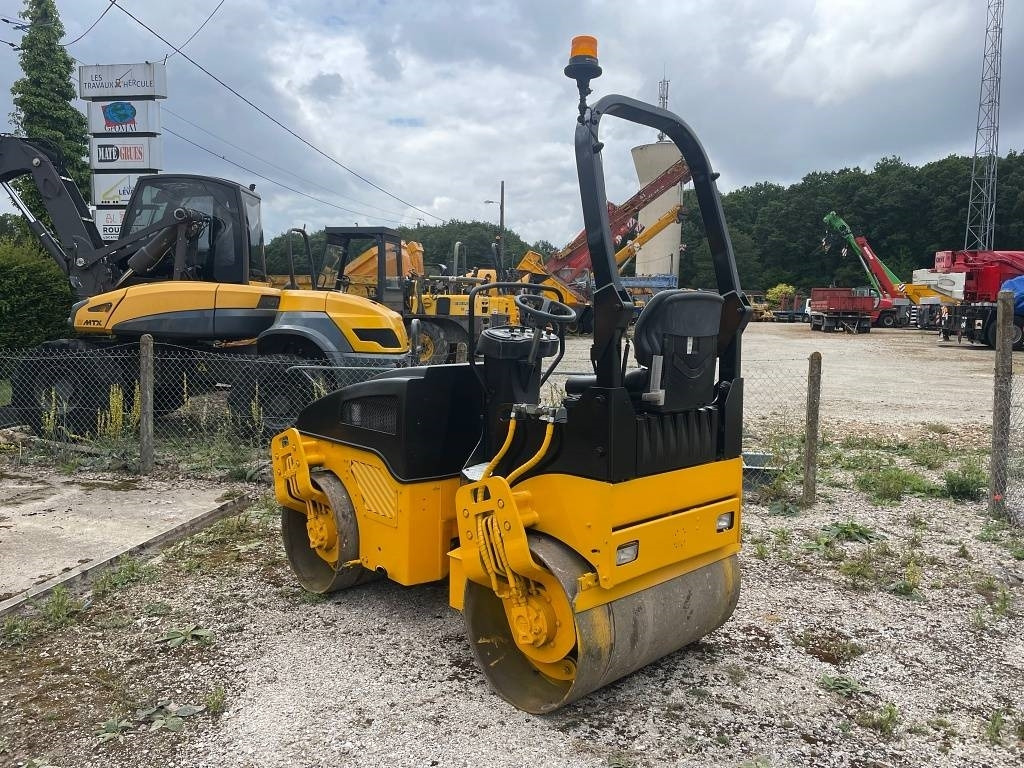 Bomag BW 120 AD-4 - Compactador de asfalto: foto 3 Bomag BW 120 AD-4 - Compactador de asfalto: foto 3