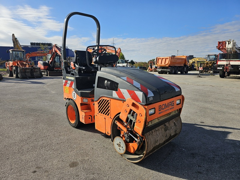BOMAG BW100AC-4 - Rolo combinado: foto 5 BOMAG BW100AC-4 - Rolo combinado: foto 5
