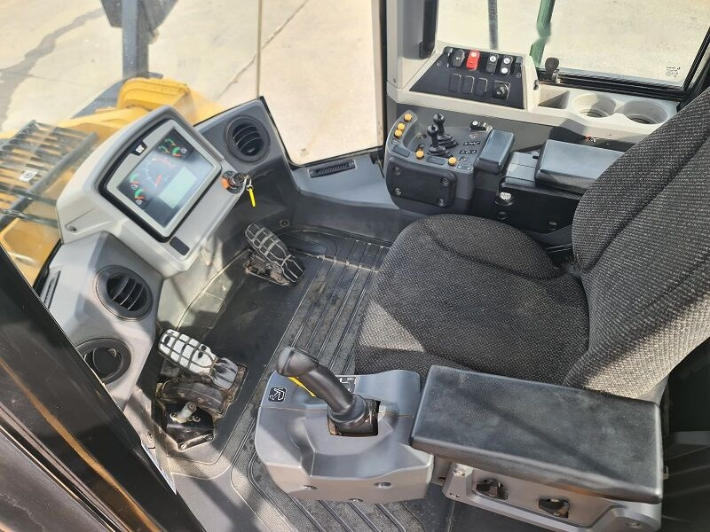 Pá carregadora de rodas Caterpillar 966M XE: foto 10