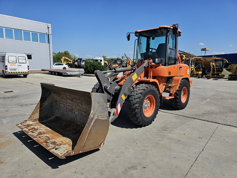 VOLVO L30G - Pá carregadora de rodas: foto 1 VOLVO L30G - Pá carregadora de rodas: foto 1