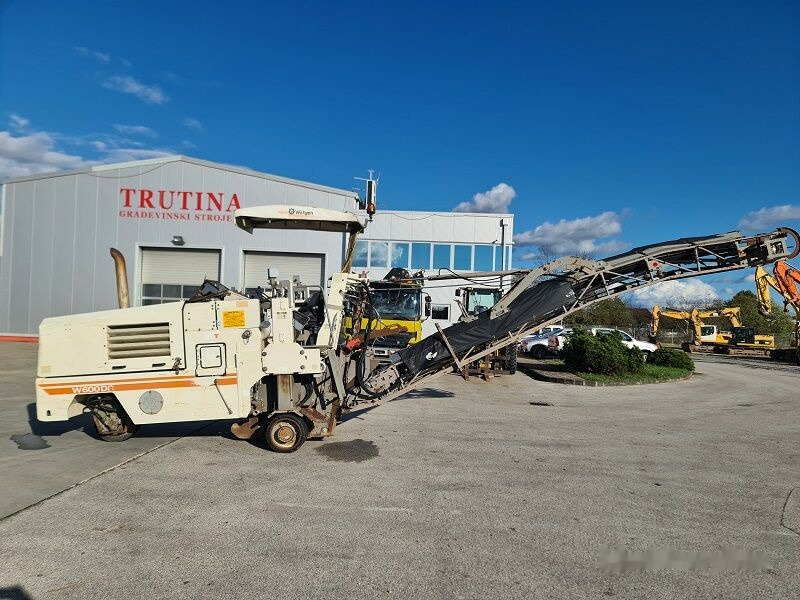 Wirtgen W600DC - Aplainadora (Fresadora): foto 1 Wirtgen W600DC - Aplainadora (Fresadora): foto 1