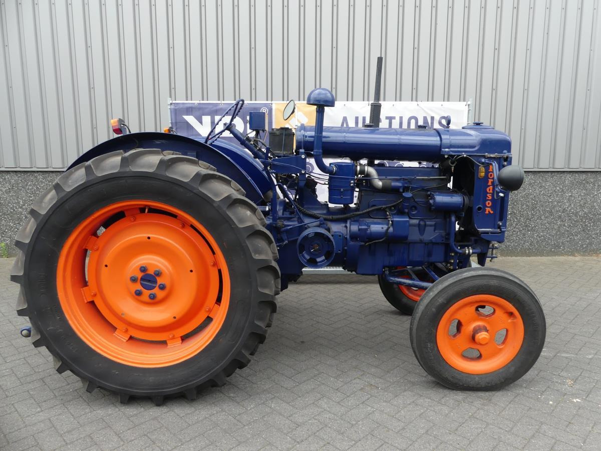Fordson 27N - Trator: foto 5 Fordson 27N - Trator: foto 5
