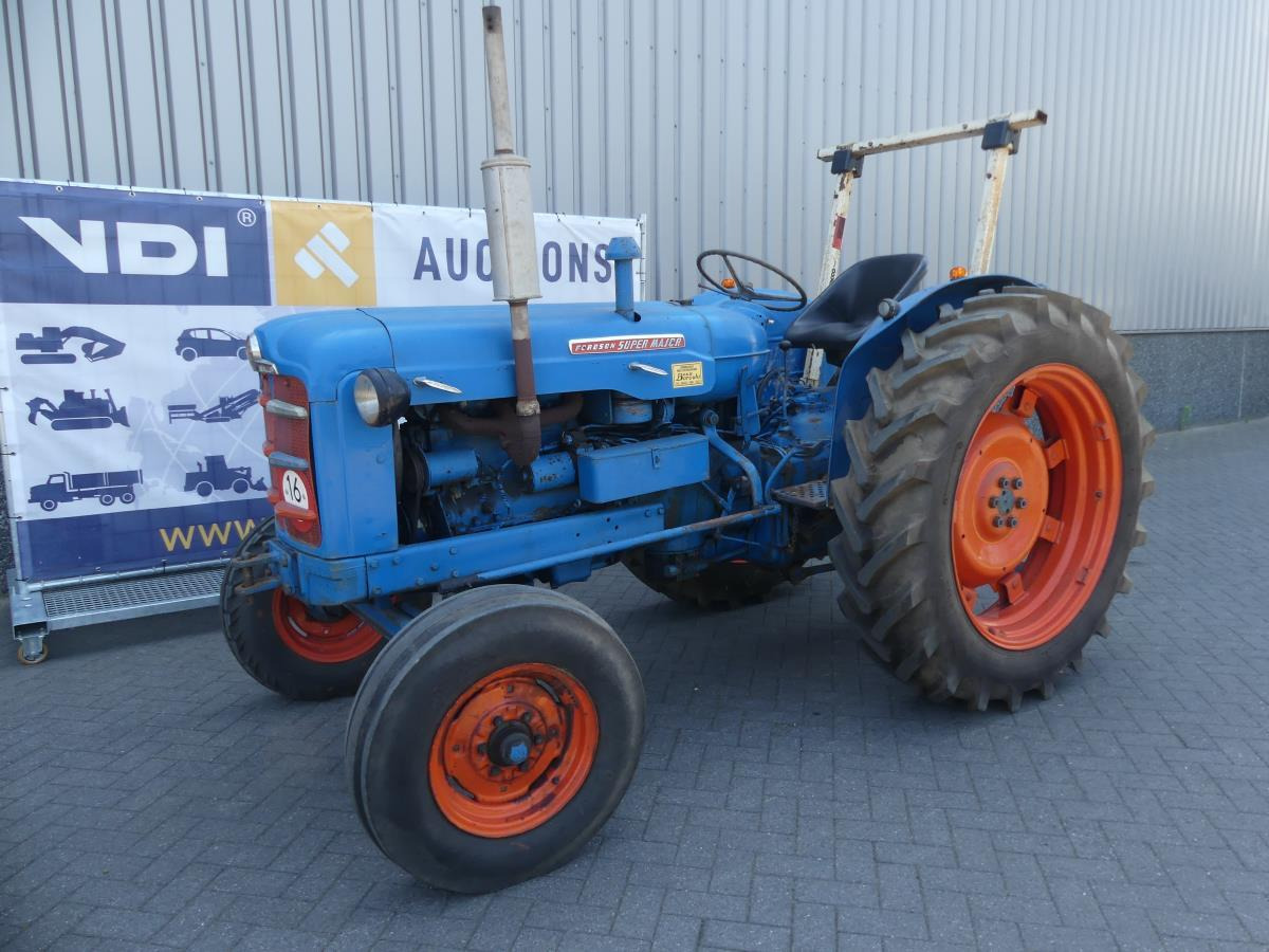 Fordson Major - Trator: foto 2 Fordson Major - Trator: foto 2